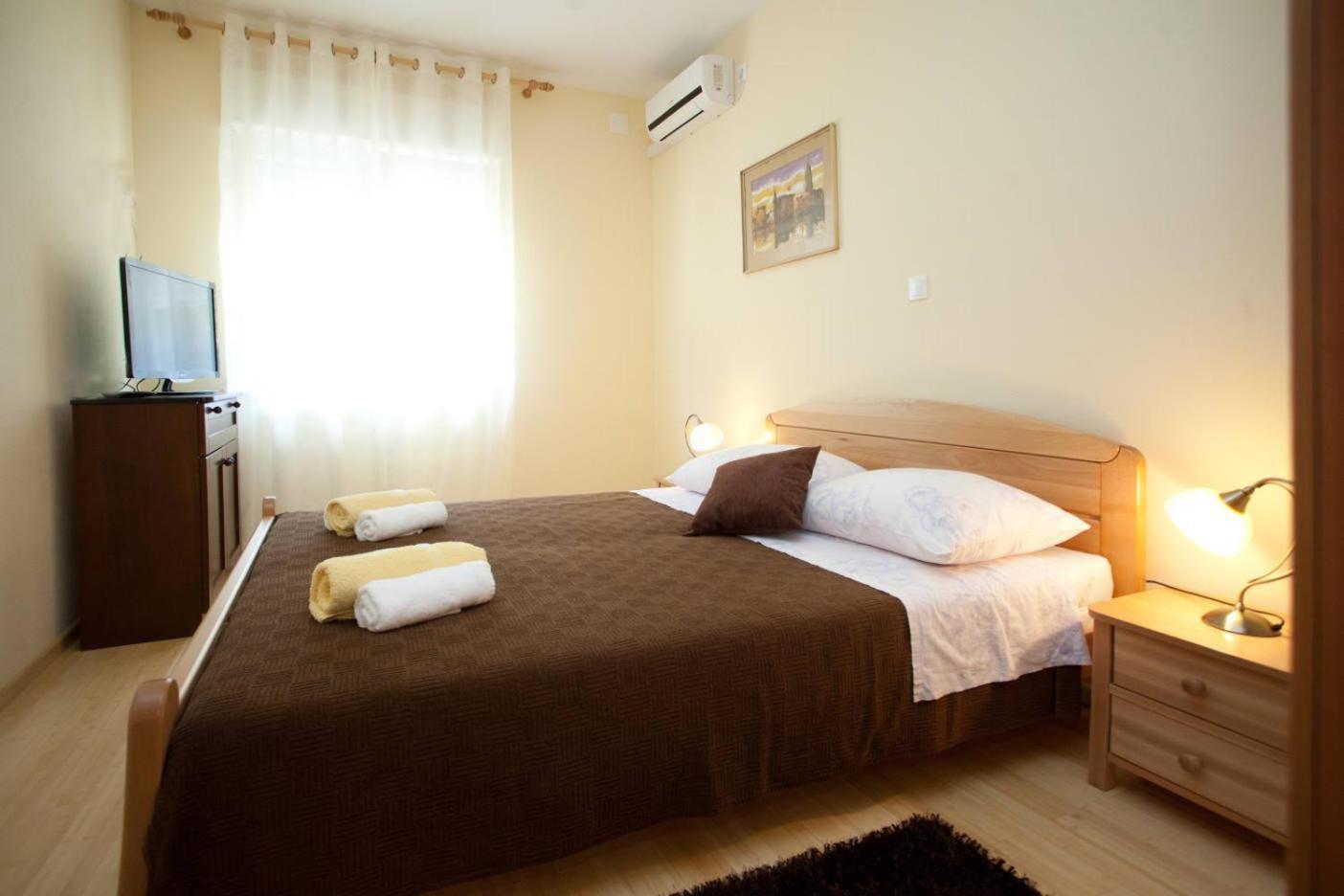Apartments Beautiful Sandy Beach Split Dış mekan fotoğraf
