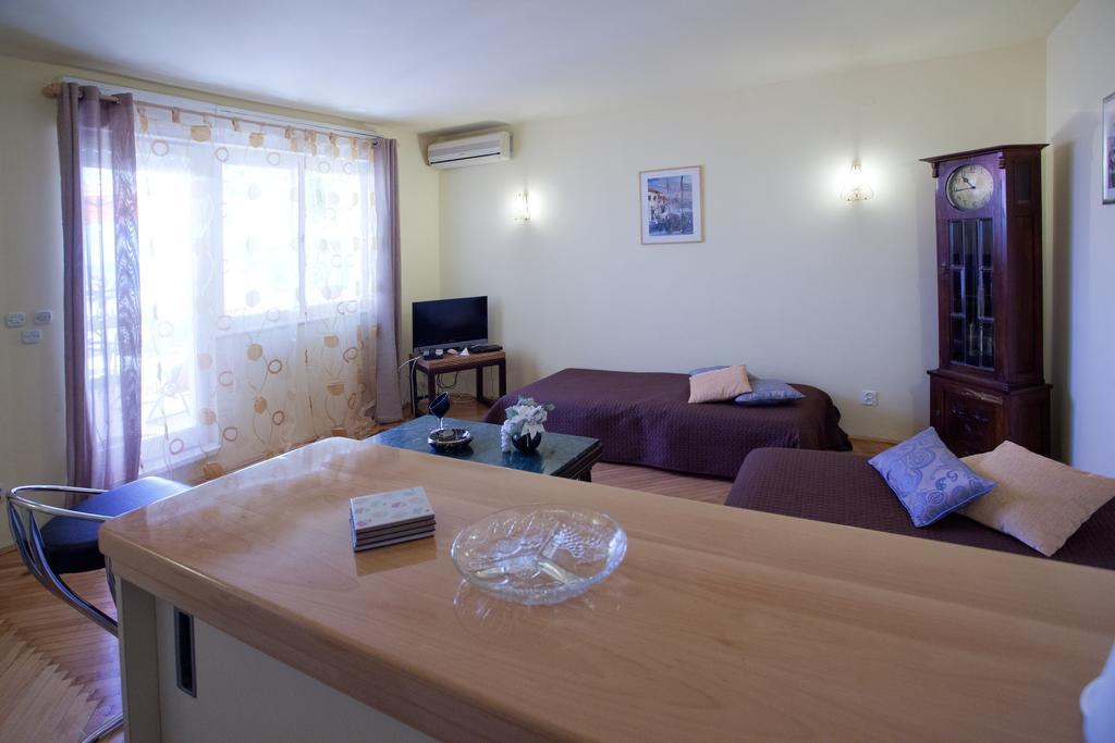 Apartments Beautiful Sandy Beach Split Dış mekan fotoğraf
